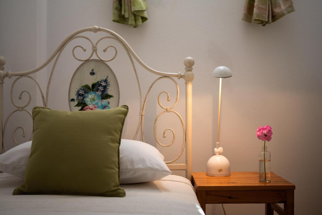 Aura Traditional Apartment Prinés Екстериор снимка